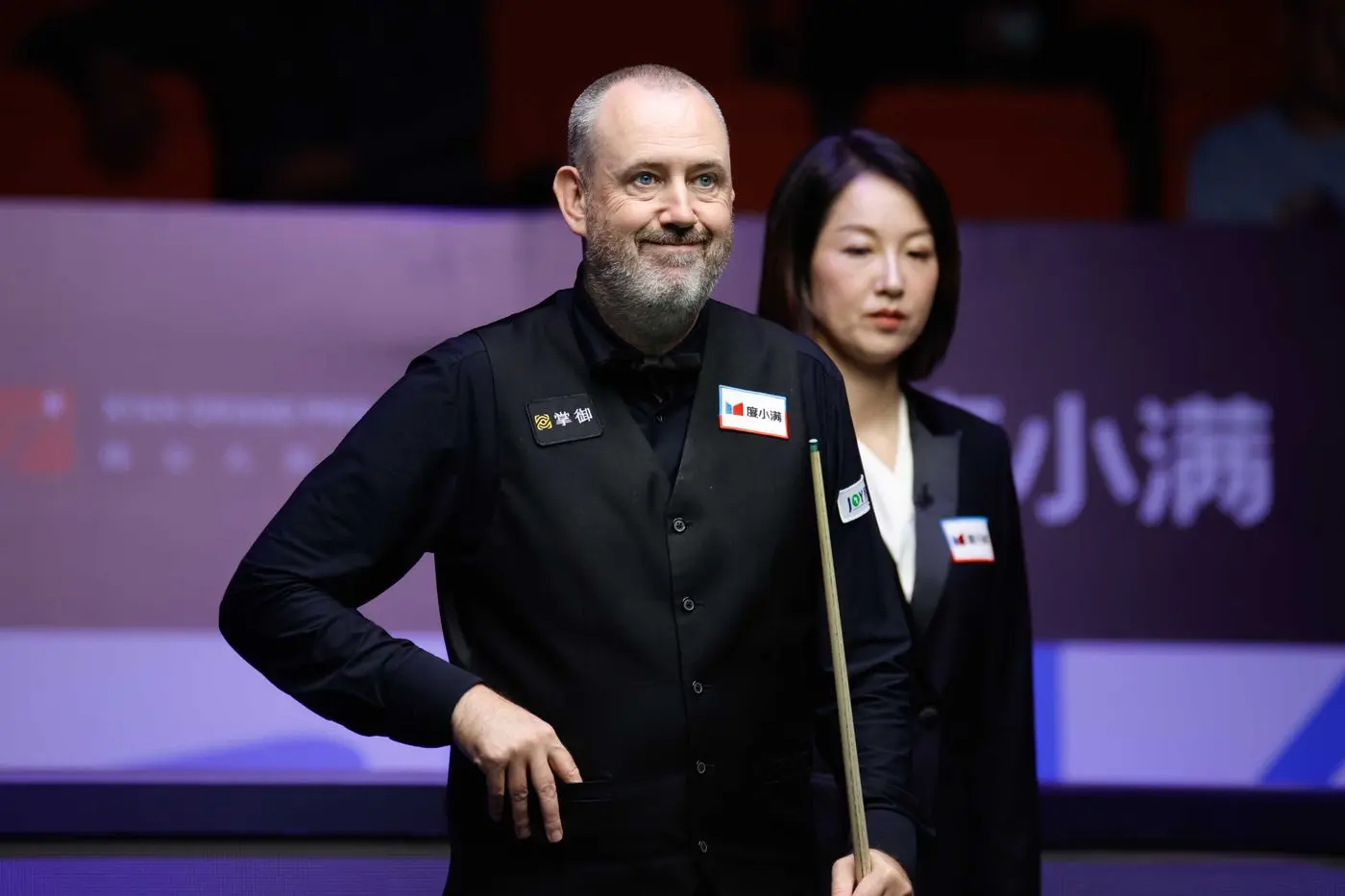 来调侃他 来调侃他